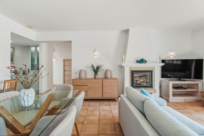 Image No.18-3 Bed Townhouse for sale