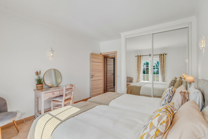 Image No.35-3 Bed Townhouse for sale