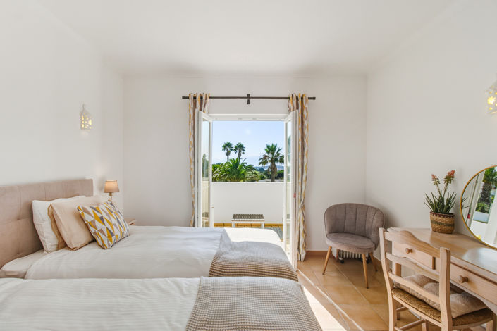 Image No.36-3 Bed Townhouse for sale