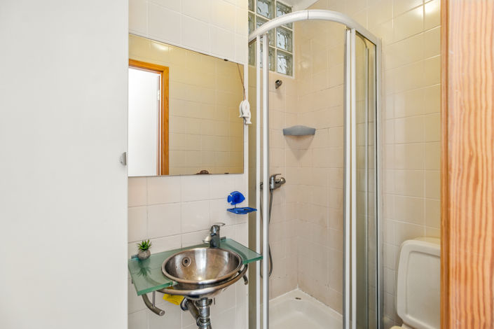 Image No.14-2 Bed Townhouse for sale