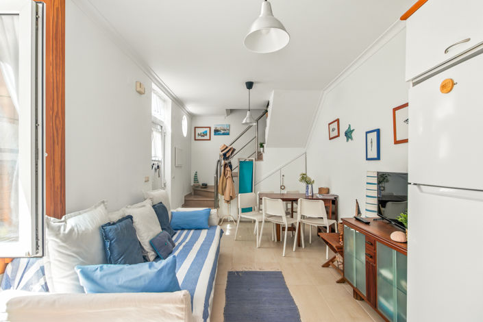 Image No.8-2 Bed Townhouse for sale