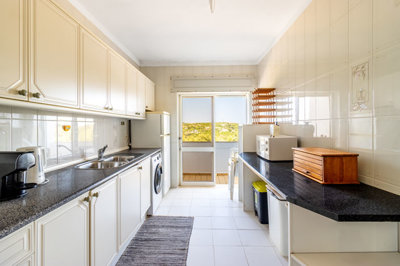 3 kitchen (2).jpg
