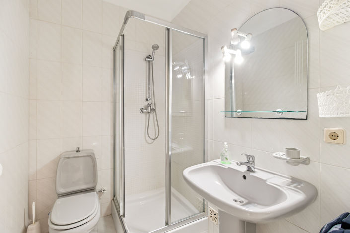 Image No.12-2 Bed Apartment for sale