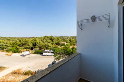 3.1 balcony (2).jpg