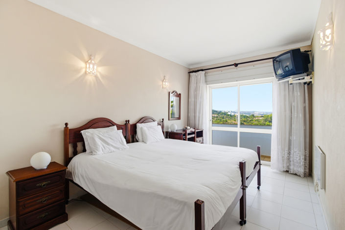 Image No.18-2 Bed Apartment for sale