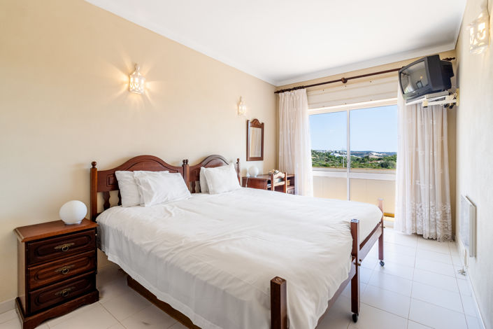 Image No.23-2 Bed Apartment for sale
