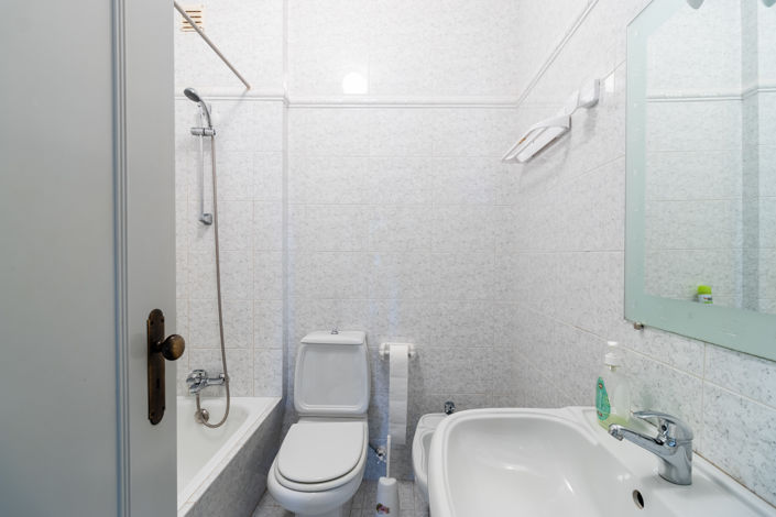 Image No.26-2 Bed Apartment for sale
