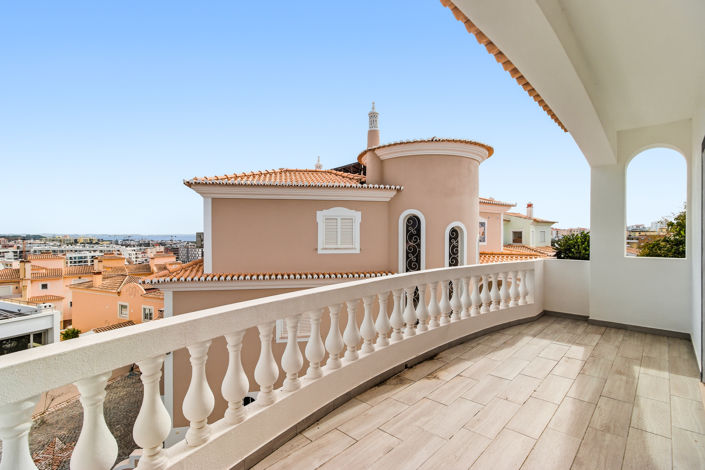 Image No.37-Villa de 4 chambres à vendre à Lagos