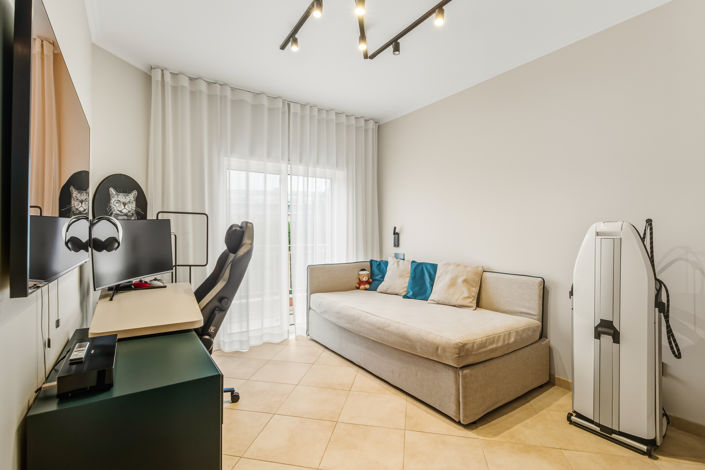 Image No.21-3 Bed Townhouse for sale