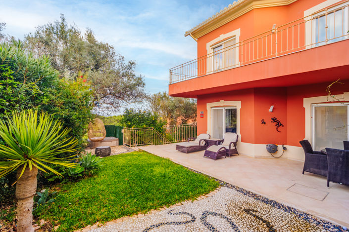 Image No.42-3 Bed Townhouse for sale