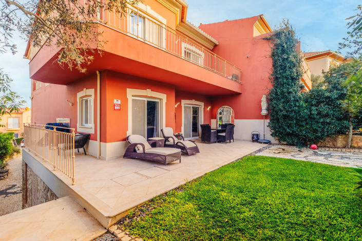 Image No.45-3 Bed Townhouse for sale