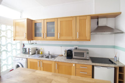 11 - kitchen.jpg