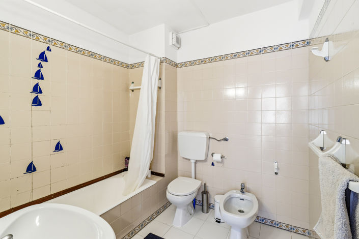 Image No.21-2 Bed Apartment for sale