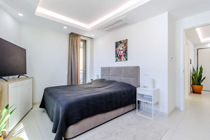 Image No.18-3 Bed Apartment for sale