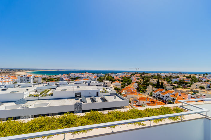 Image No.30-3 Bed Apartment for sale