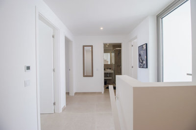 Hallway.jpg