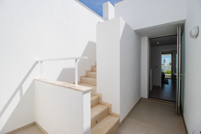 Image No.23-3 Bed Townhouse for sale