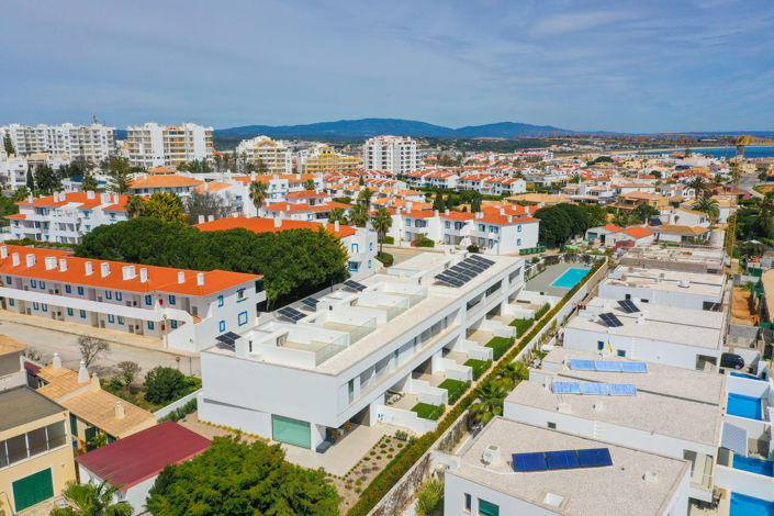 Image No.33-3 Bed Townhouse for sale