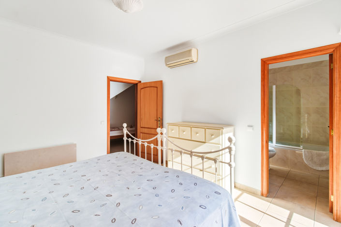 Image No.25-3 Bed Villa for sale