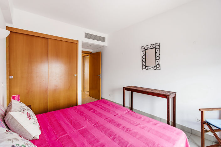 Image No.24-2 Bed Apartment for sale