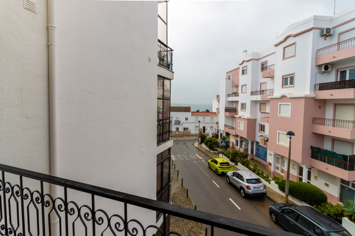 Image No.25-2 Bed Apartment for sale