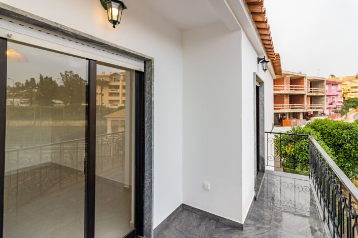 Image No.26-2 Bed Apartment for sale