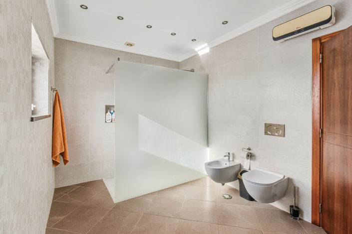 Image No.27-3 Bed Villa for sale