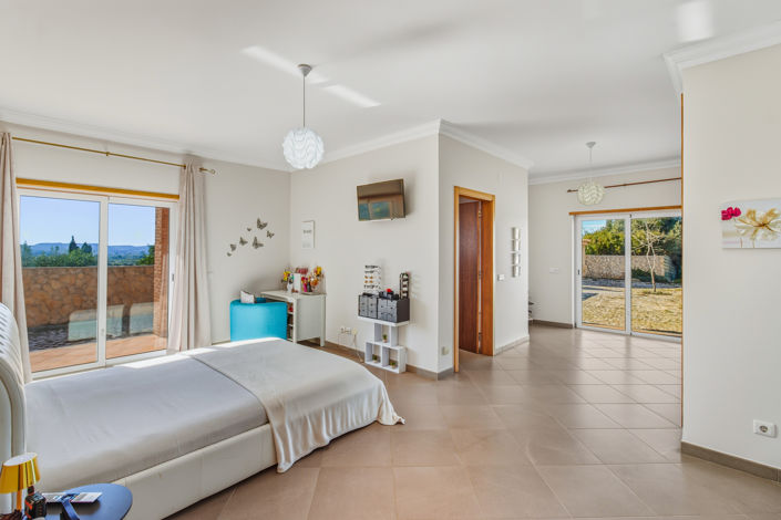 Image No.33-3 Bed Villa for sale