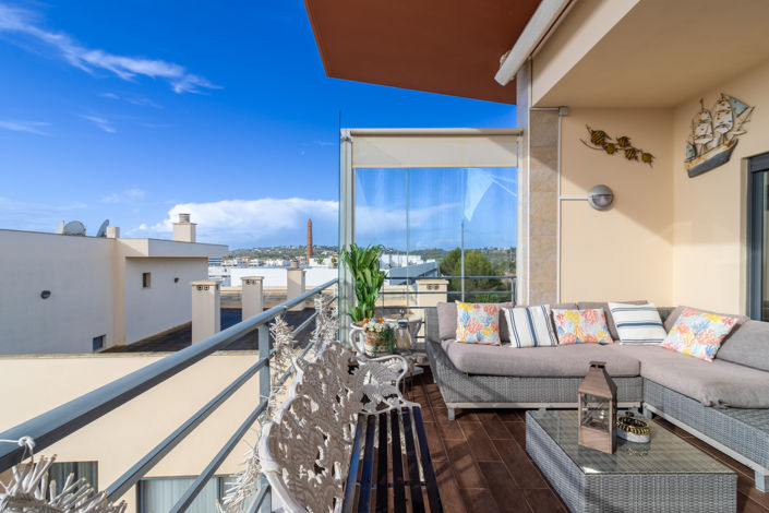 Image No.12-3 Bed Apartment for sale