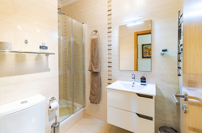 Image No.44-3 Bed Apartment for sale