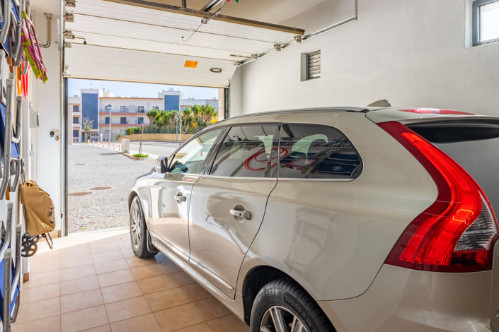 Image No.50-3 Bed Apartment for sale