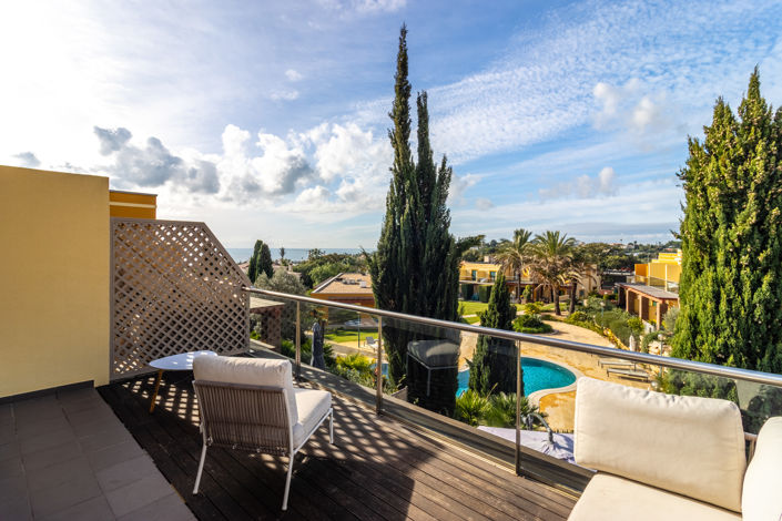 Image No.18-1 Bed Townhouse for sale