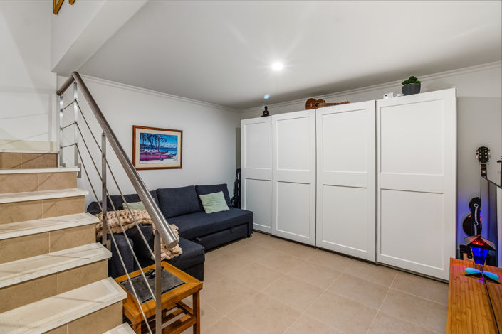 Image No.24-1 Bed Townhouse for sale