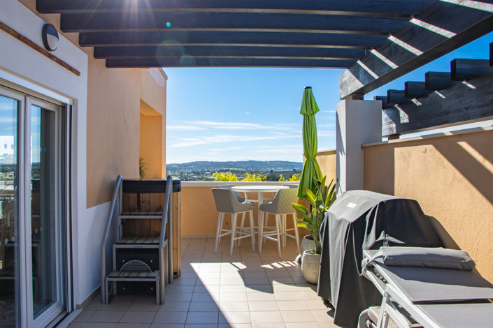 Image No.30-2 Bed Apartment for sale