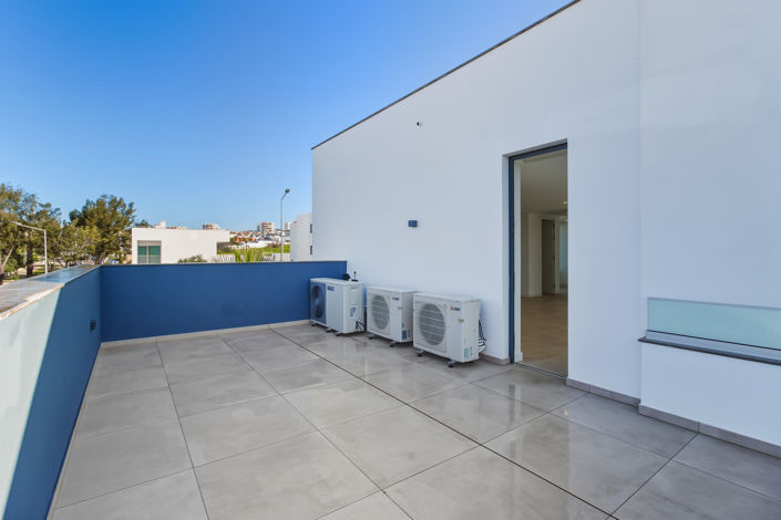 Image No.28-4 Bed Villa for sale