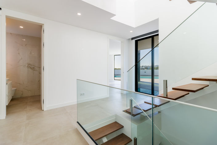 Image No.32-4 Bed Villa for sale