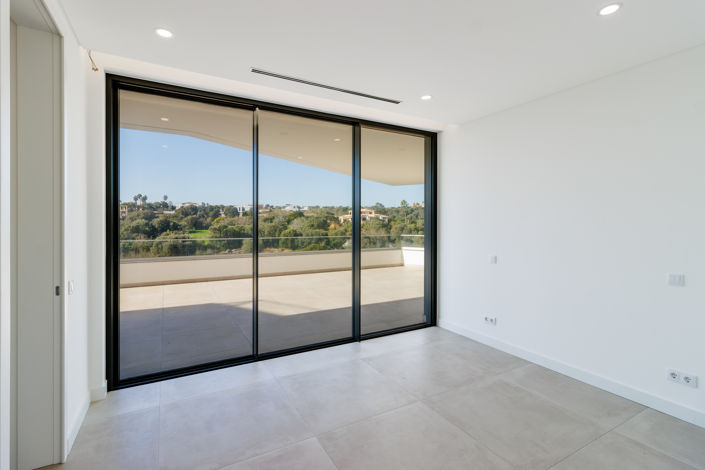 Image No.40-4 Bed Villa for sale