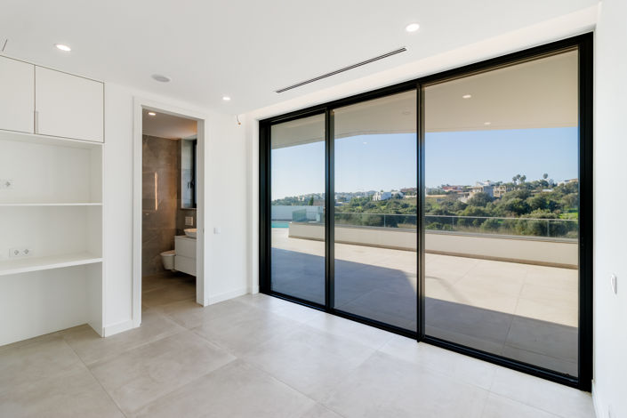 Image No.42-4 Bed Villa for sale