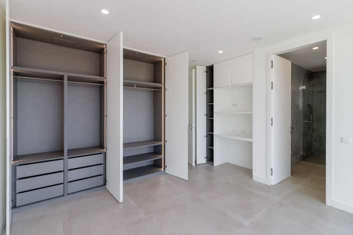 Image No.43-4 Bed Villa for sale