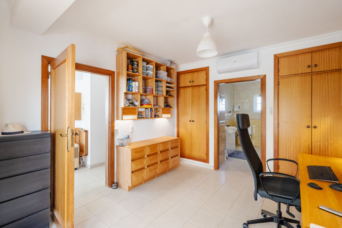 Image No.20-4 Bed Villa for sale