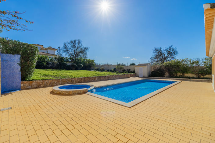 Image No.37-4 Bed Villa for sale