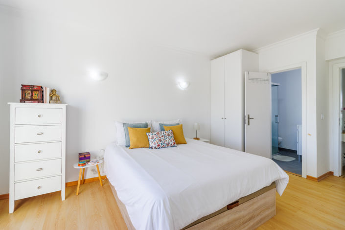 Image No.13-2 Bed Apartment for sale