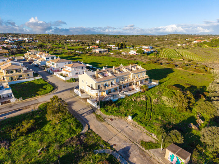 Image No.36-2 Bed Apartment for sale