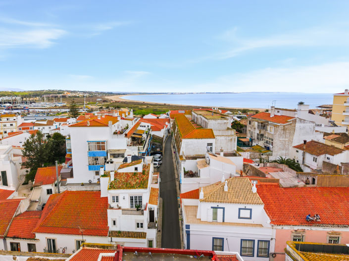 Image No.25-2 Bed Townhouse for sale