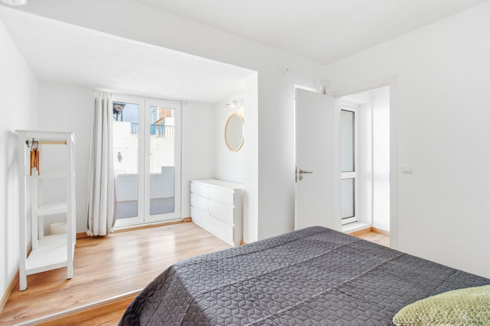 Image No.6-2 Bed Townhouse for sale