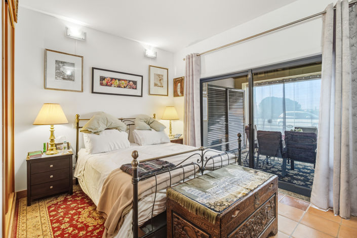 Image No.12-2 Bed Apartment for sale