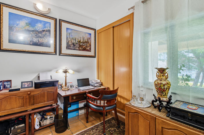 Image No.19-2 Bed Apartment for sale