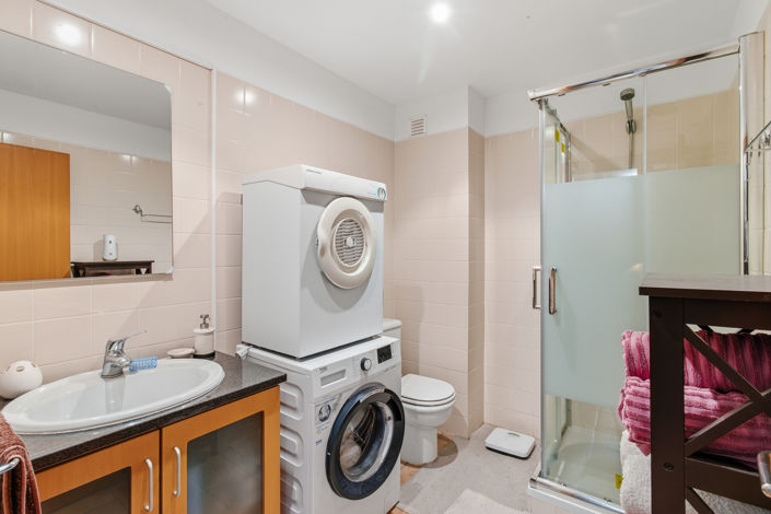 Image No.8-2 Bed Apartment for sale