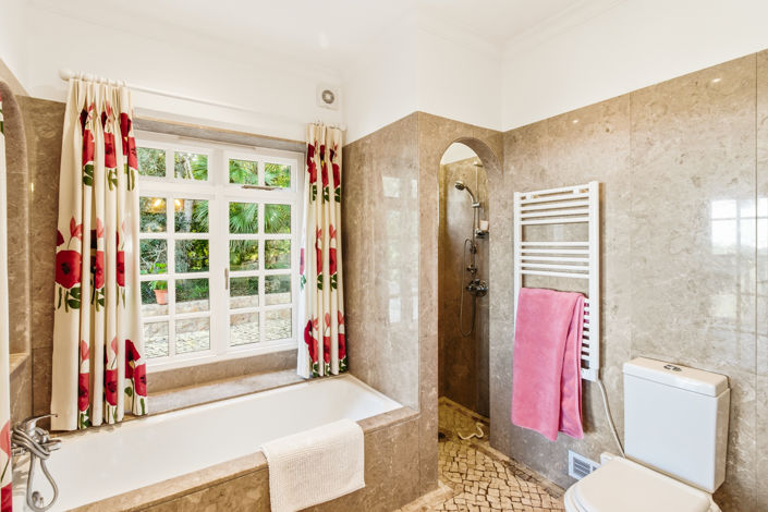 Image No.47-6 Bed Villa for sale