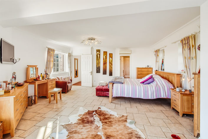 Image No.52-6 Bed Villa for sale